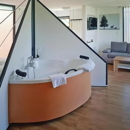 Prázdninový dům Loft In Gaal Near Slope & Hiking Trails
