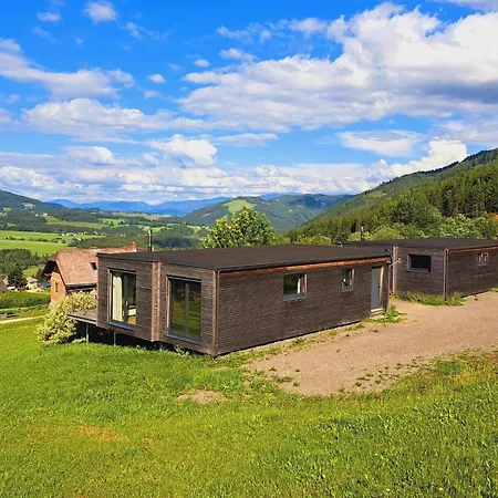 Loft In Gaal Near Slope & Hiking Trails Pirkach
