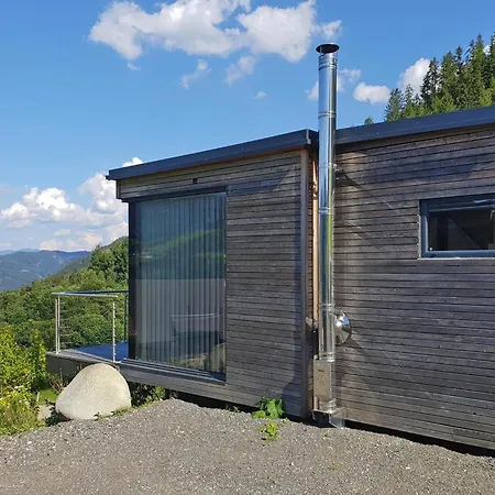 Loft In Gaal Near Slope & Hiking Trails Pirkach