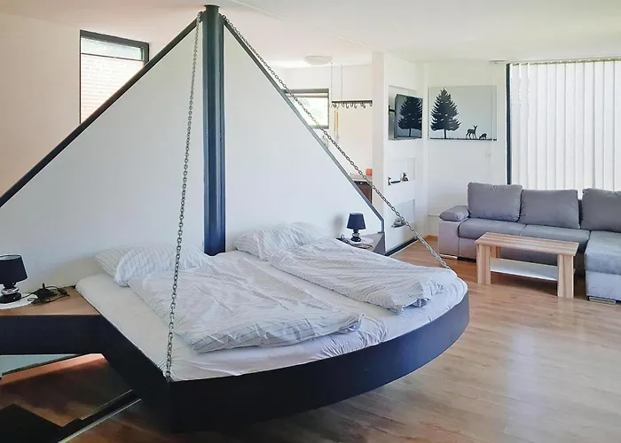 Loft In Gaal Near Slope & Hiking Trails Pirkach