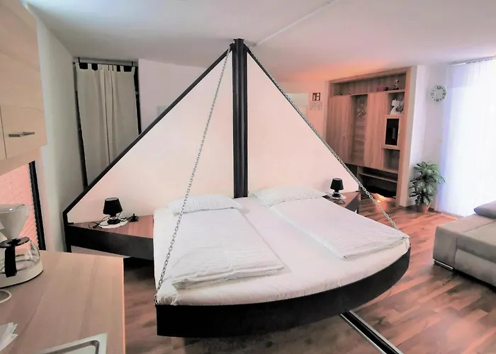 Loft In Gaal Near Slope & Hiking Trails 度假居 Pirkach